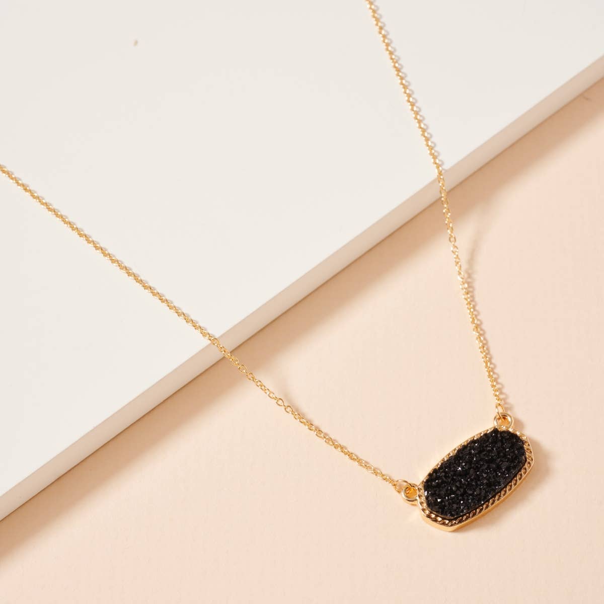 Druzy Stone Pendant Necklace