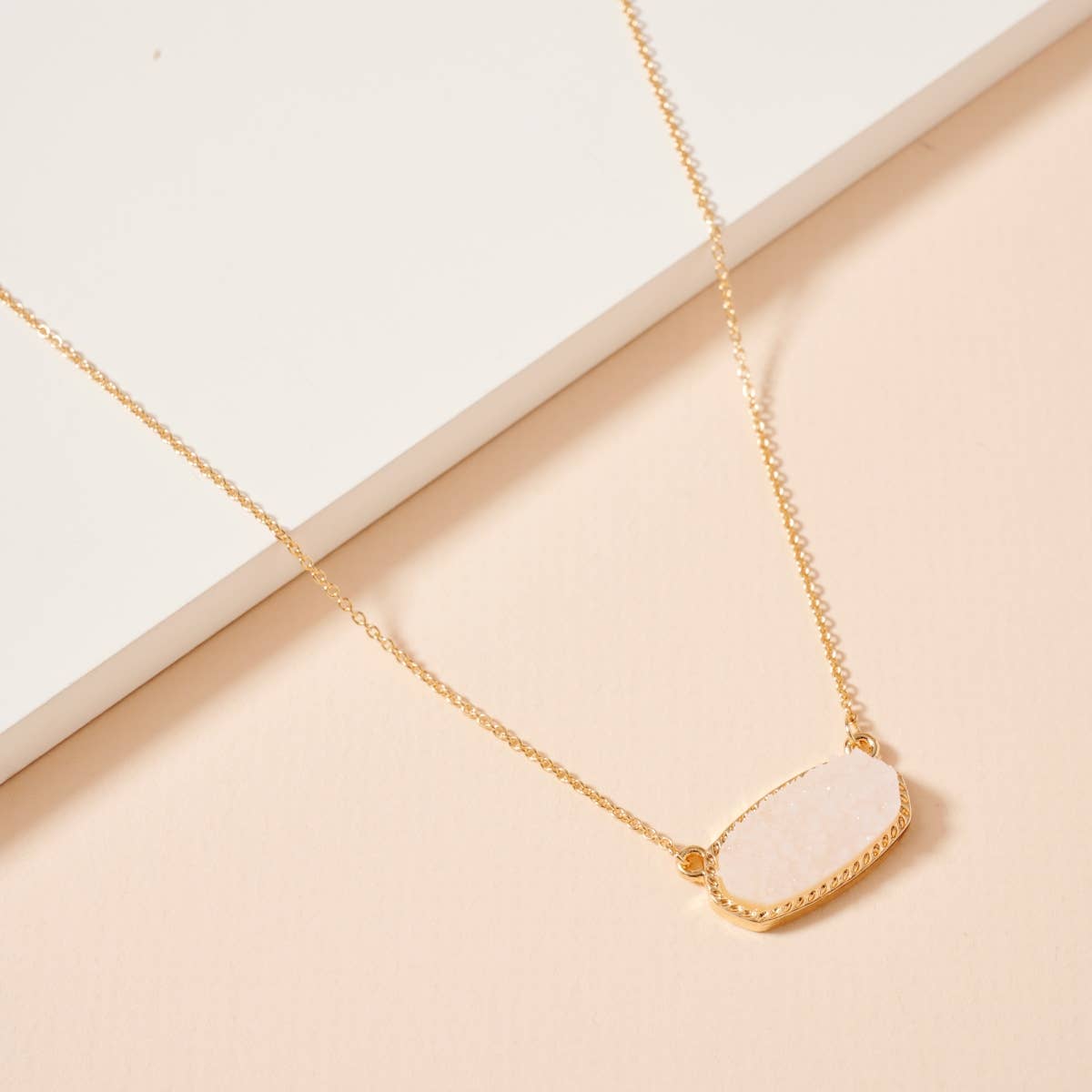 Druzy Stone Pendant Necklace