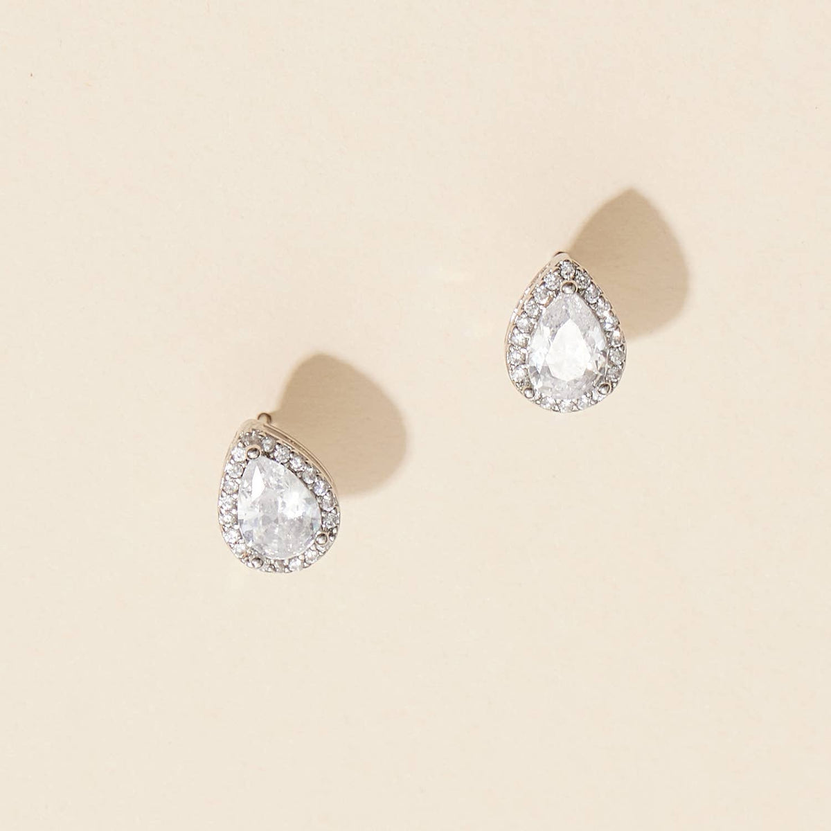 Pear-Shaped Cubic Zirconia Stud Earrings 18K Gold Dipped