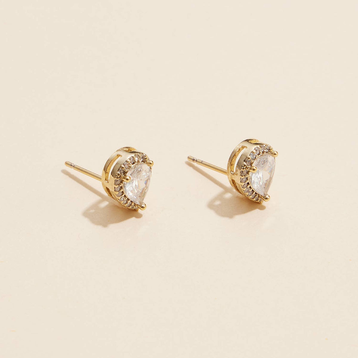 Pear-Shaped Cubic Zirconia Stud Earrings 18K Gold Dipped